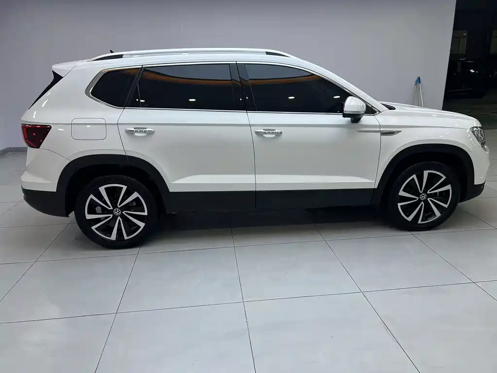 Volkswagen Tharu — миниатюра 8