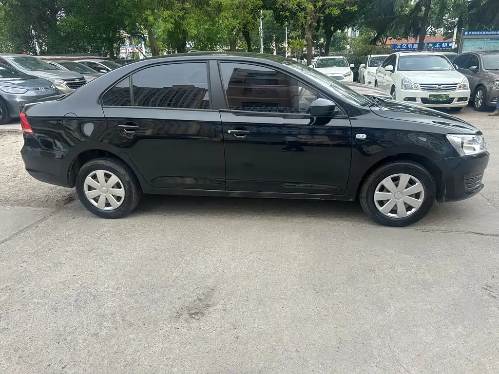 Volkswagen Santana 1.6L Manual Elegant Edition, фото 16