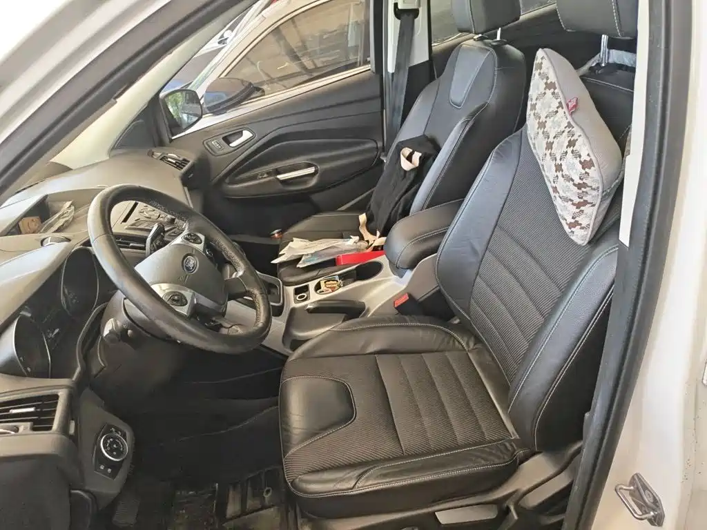 Ford Kuga — миниатюра 11