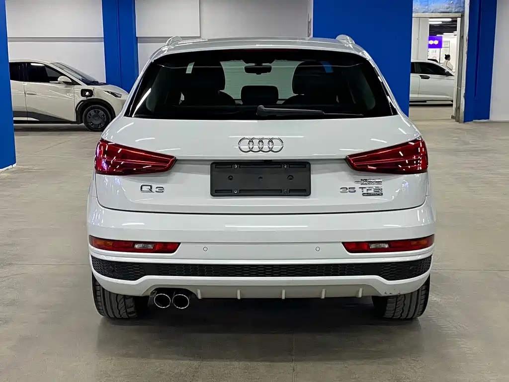 Audi Q3 2018 30 35 TFSI quattro Sport