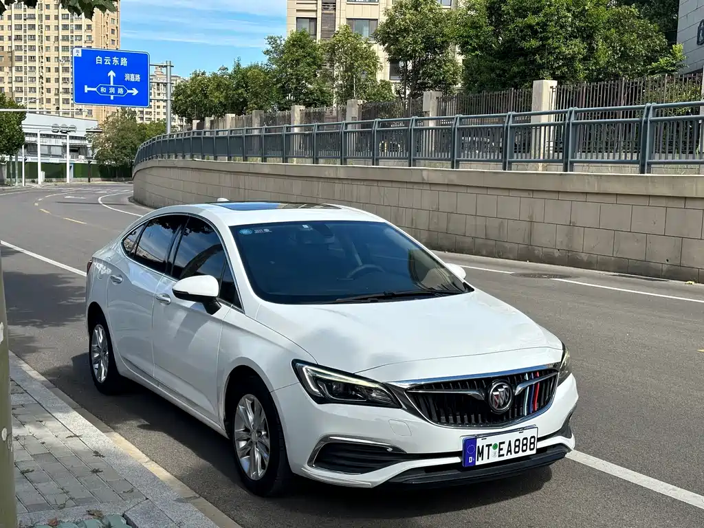 Buick Verano — миниатюра 3