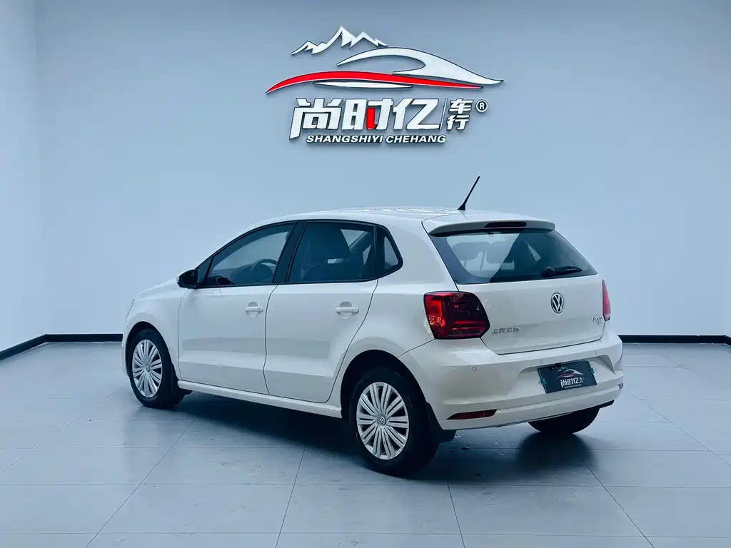 Volkswagen Polo 2018 1.5L AT