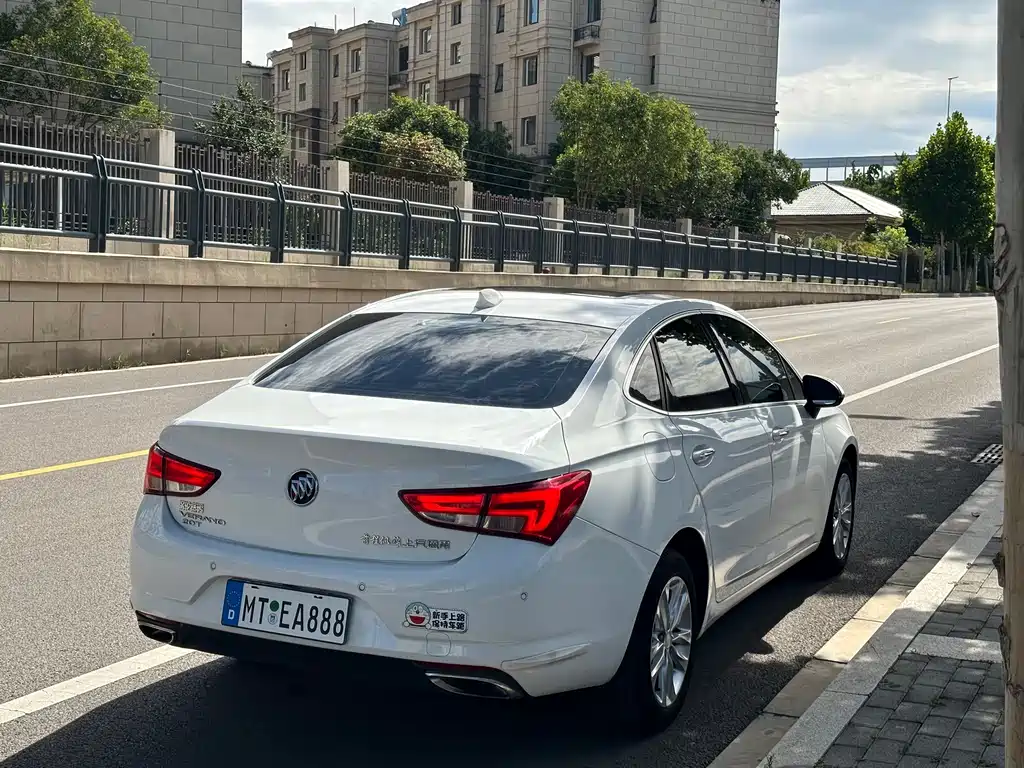 Buick Verano — миниатюра 6