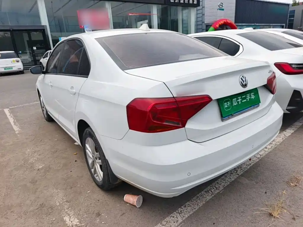 Volkswagen Jetta — миниатюра 5