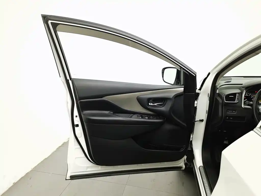 Nissan Murano — миниатюра 8