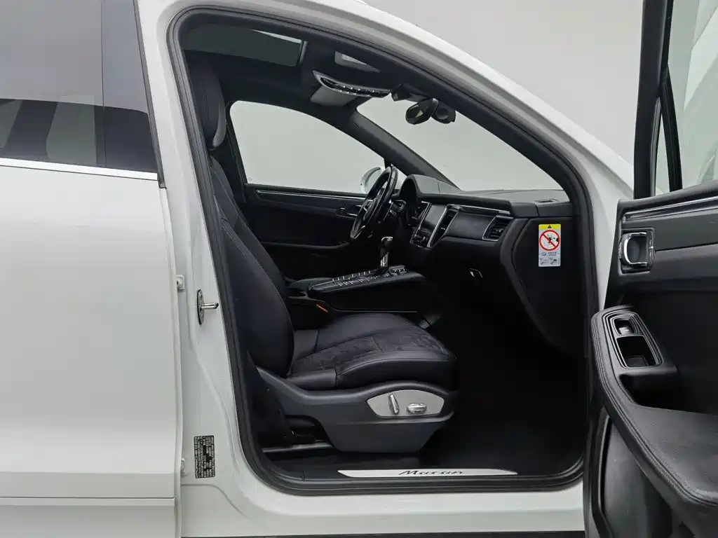 Porsche Macan — миниатюра 23