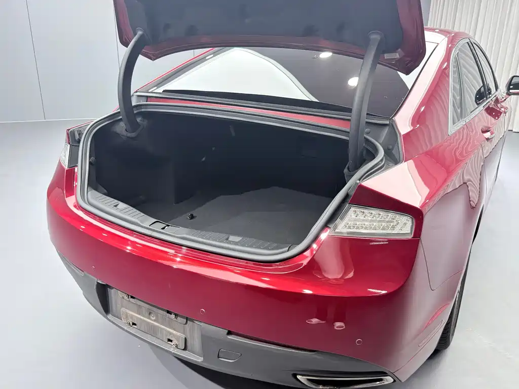 Lincoln MKZ — миниатюра 19