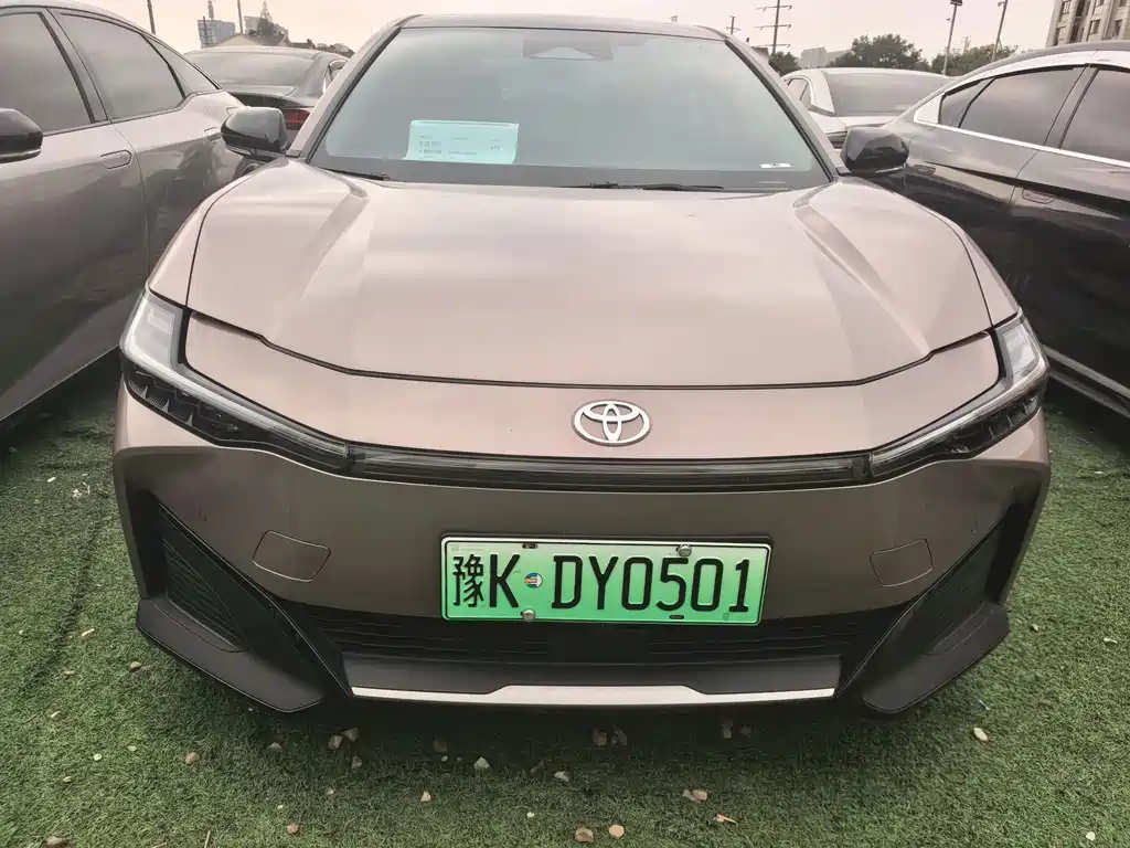 Toyota bZ3 — миниатюра 2