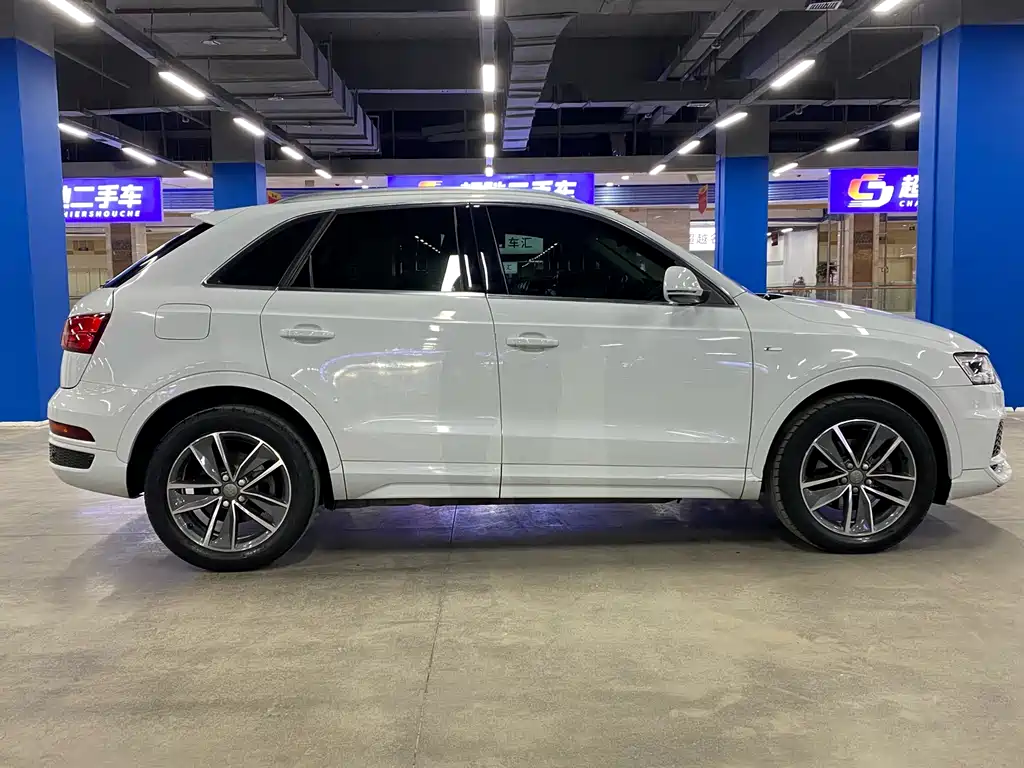 Audi Q3 2018 30 35 TFSI quattro Sport