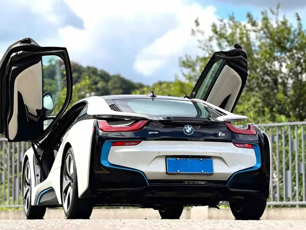 BMW i8 — миниатюра 2