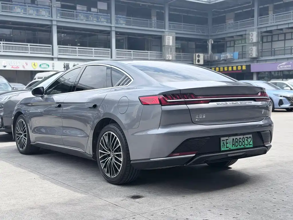 BYD Han — миниатюра 6