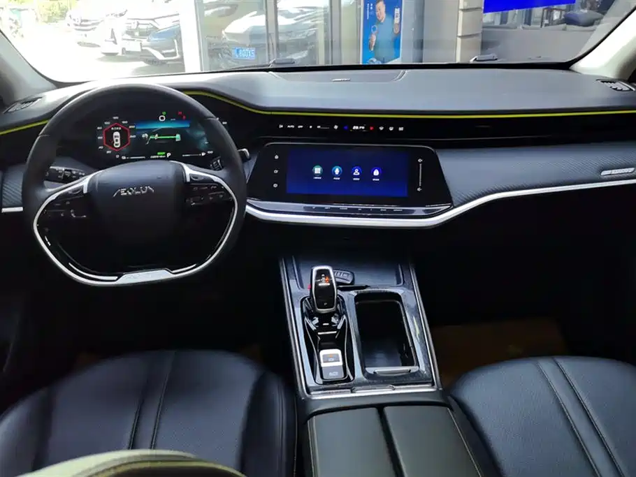 DONGFENG YI HYUN MAX