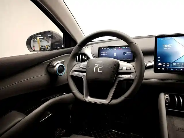 BYD Yuan Plus — миниатюра 11