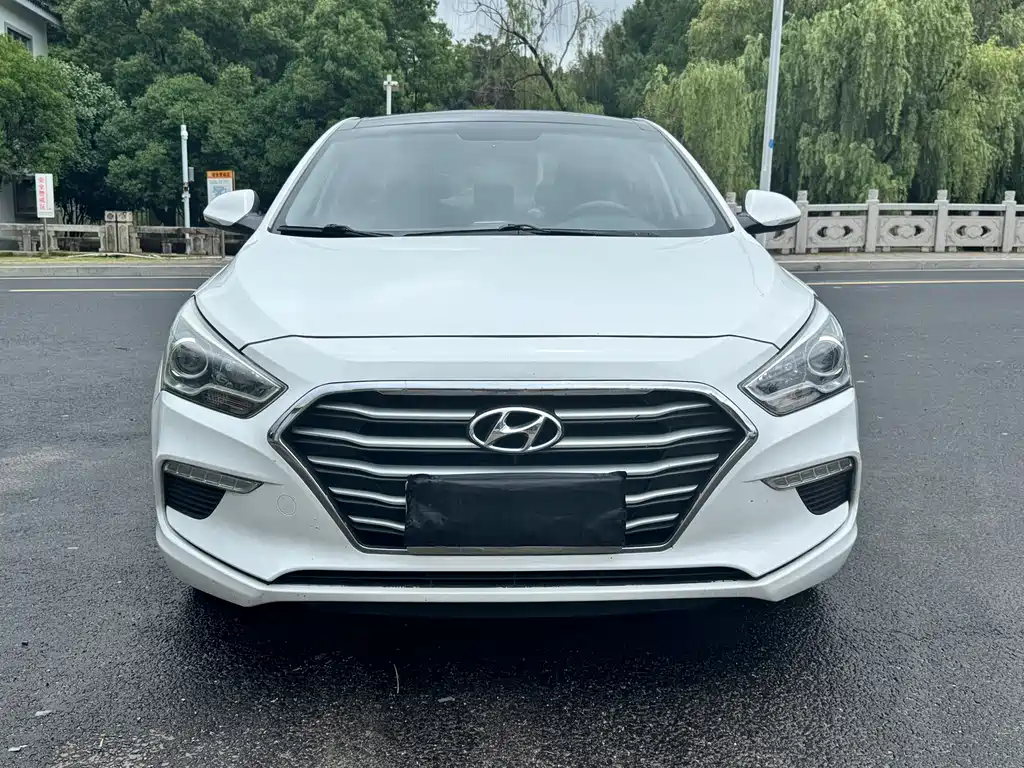 Hyundai Mistra 2019 1.8L AT Luxury DLX VI