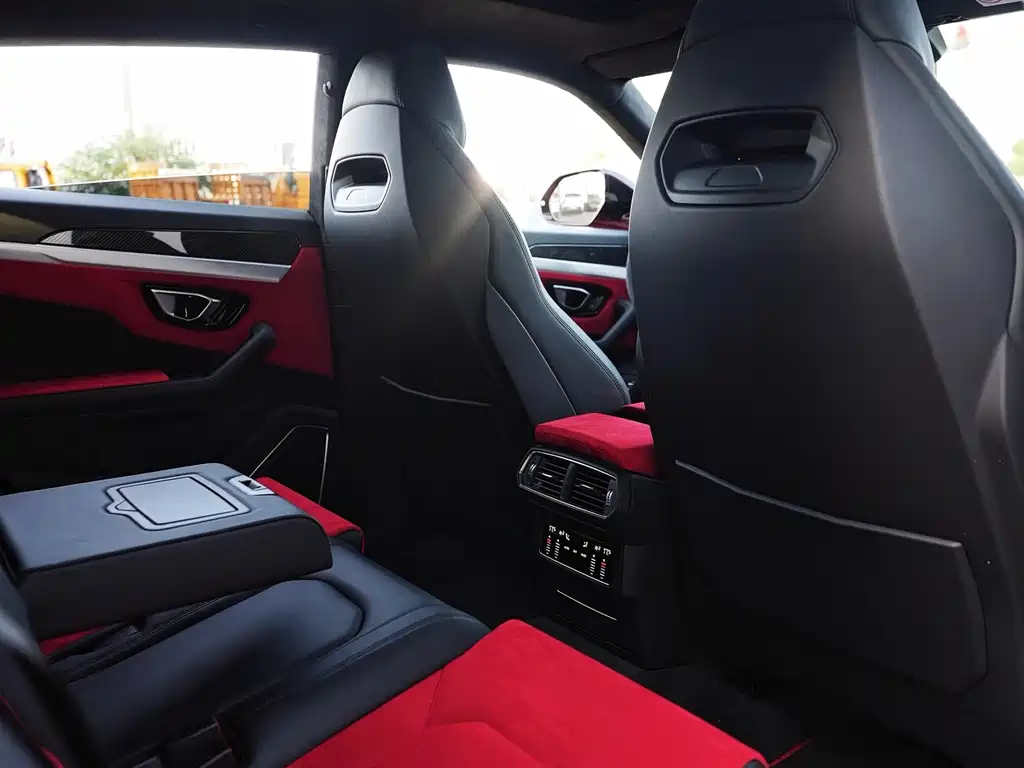 Lamborghini Urus — фотографии объявления, Фото 16