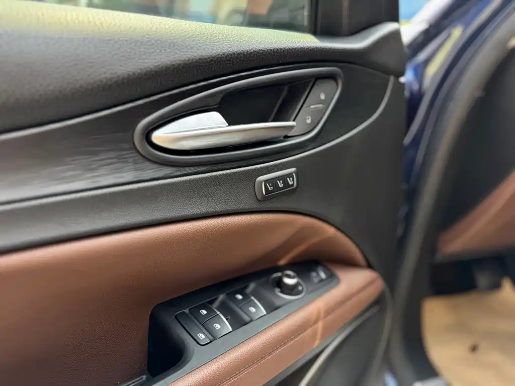 Alfa Romeo Stelvio — миниатюра 10