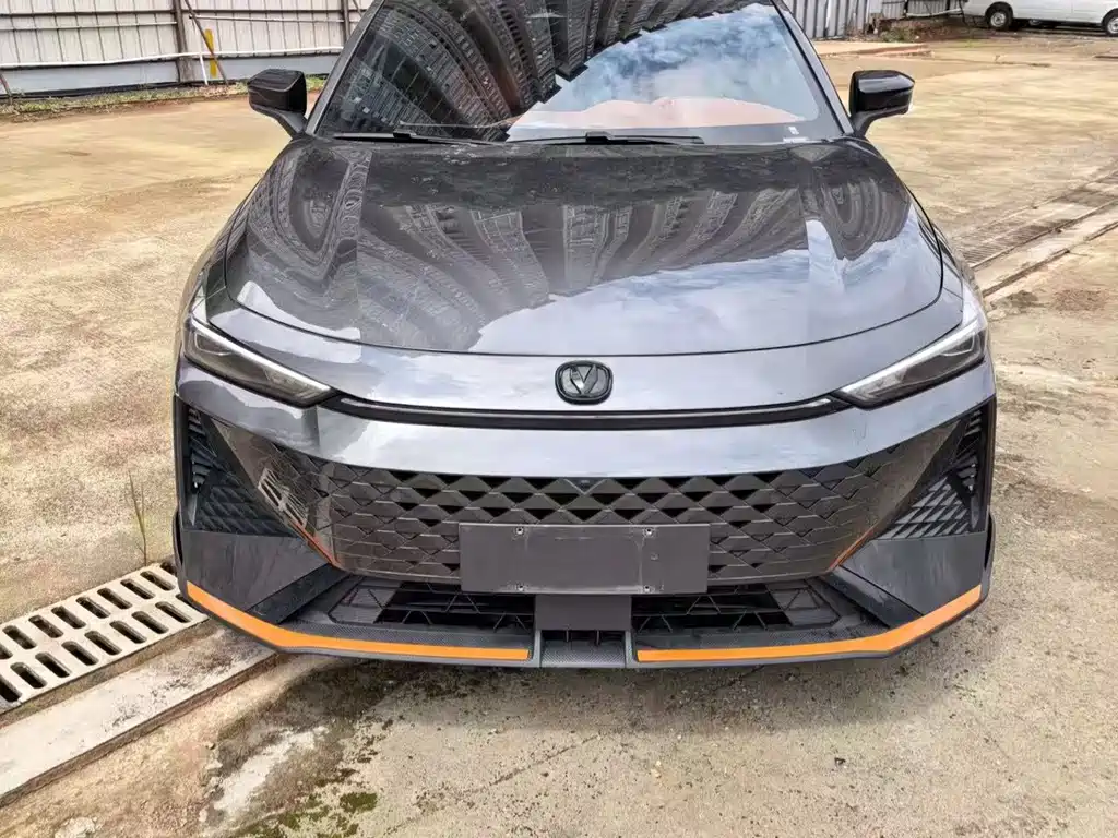 Changan UNI-V 2024 1.5T Luxury Sport