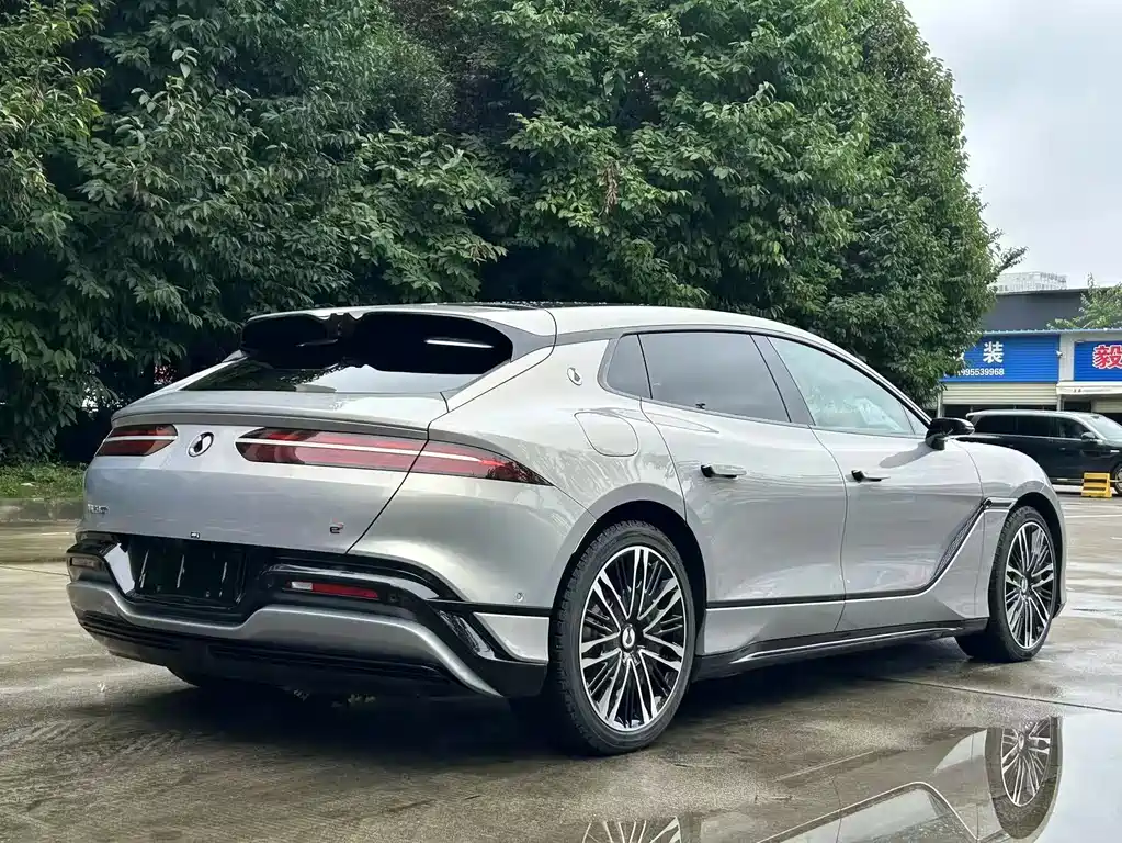 Denza Z9GT 2024 1100 Ultra