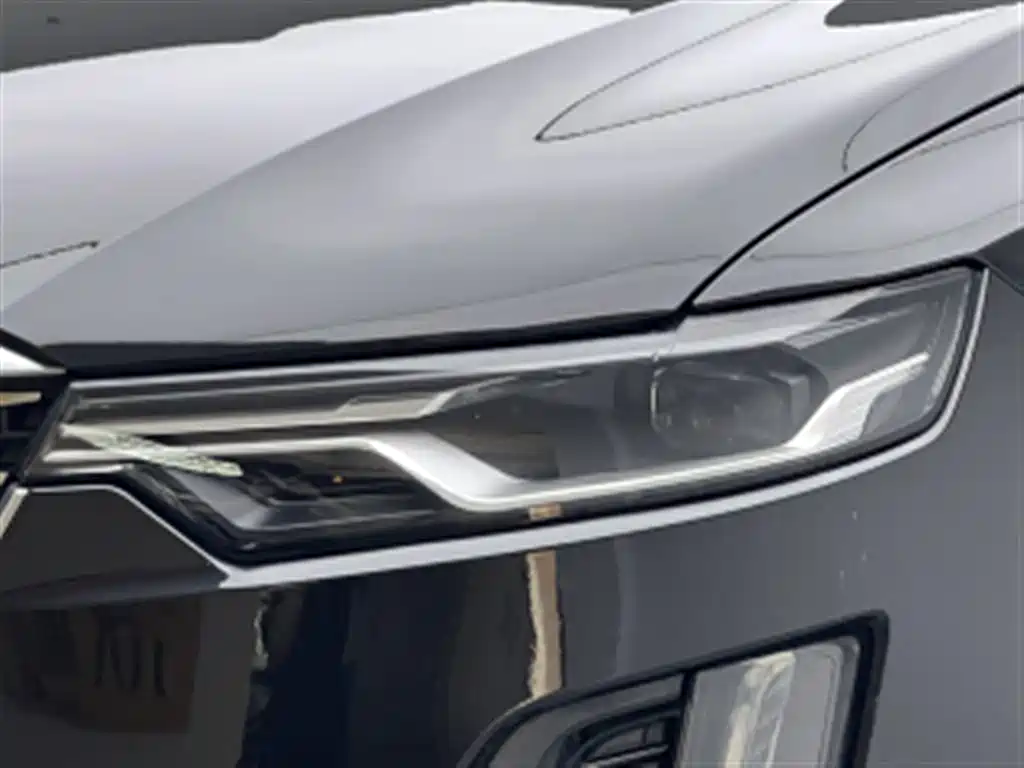 Cadillac XT6 — миниатюра 13
