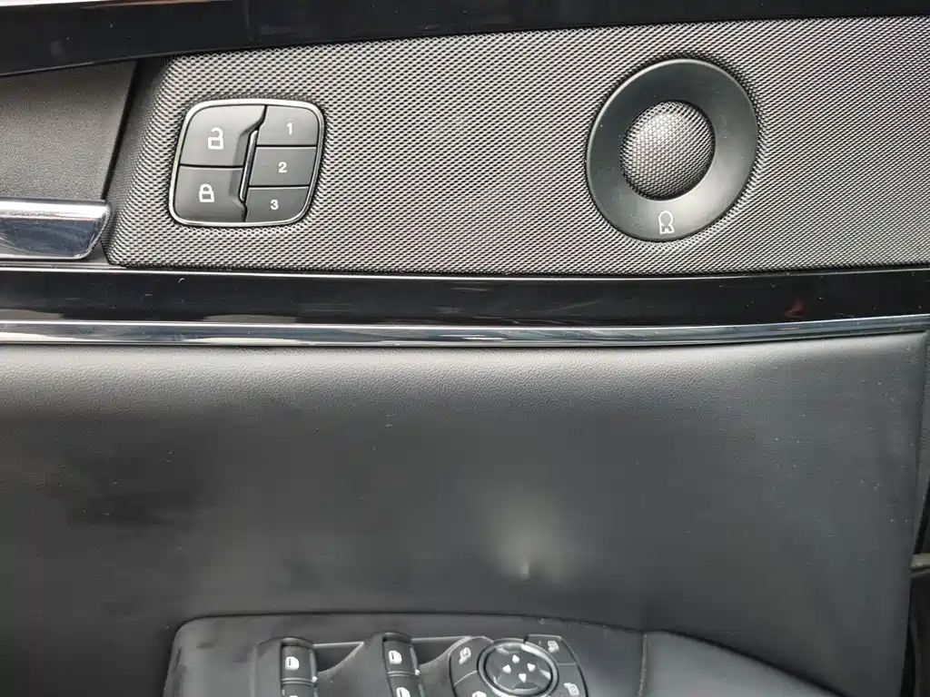 Lincoln Nautilus 2021 2.0T