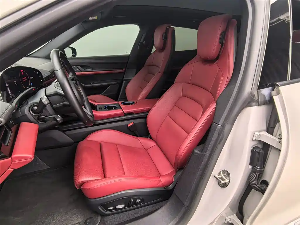 Porsche Taycan — миниатюра 22