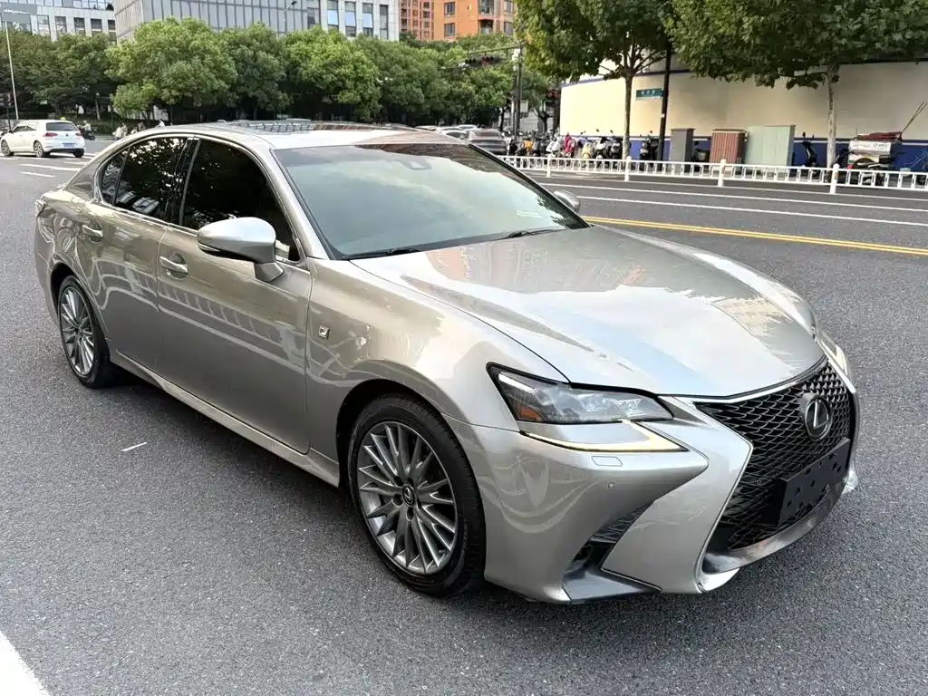 Lexus GS — миниатюра 3