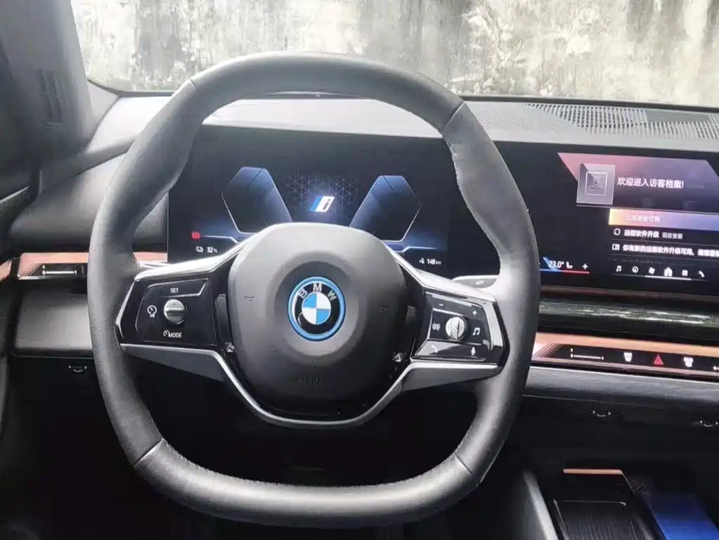BMW i5 — миниатюра 8