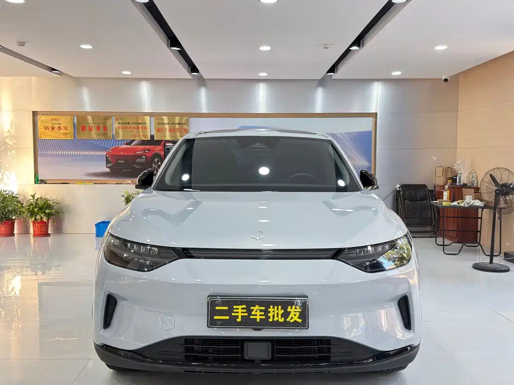 Leapmotor Leapmotor C11 — миниатюра 2