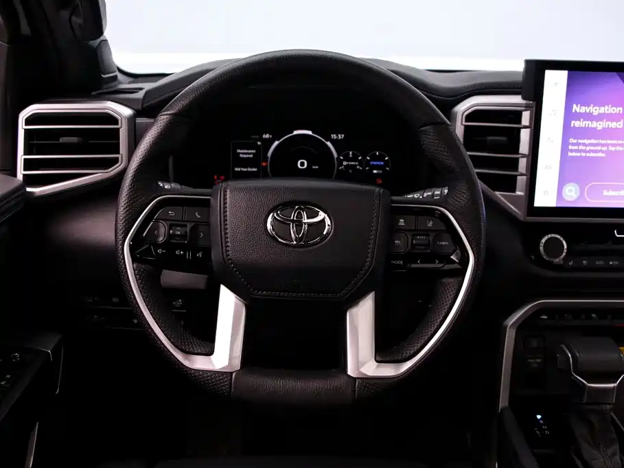 Toyota Sequoia — миниатюра 7