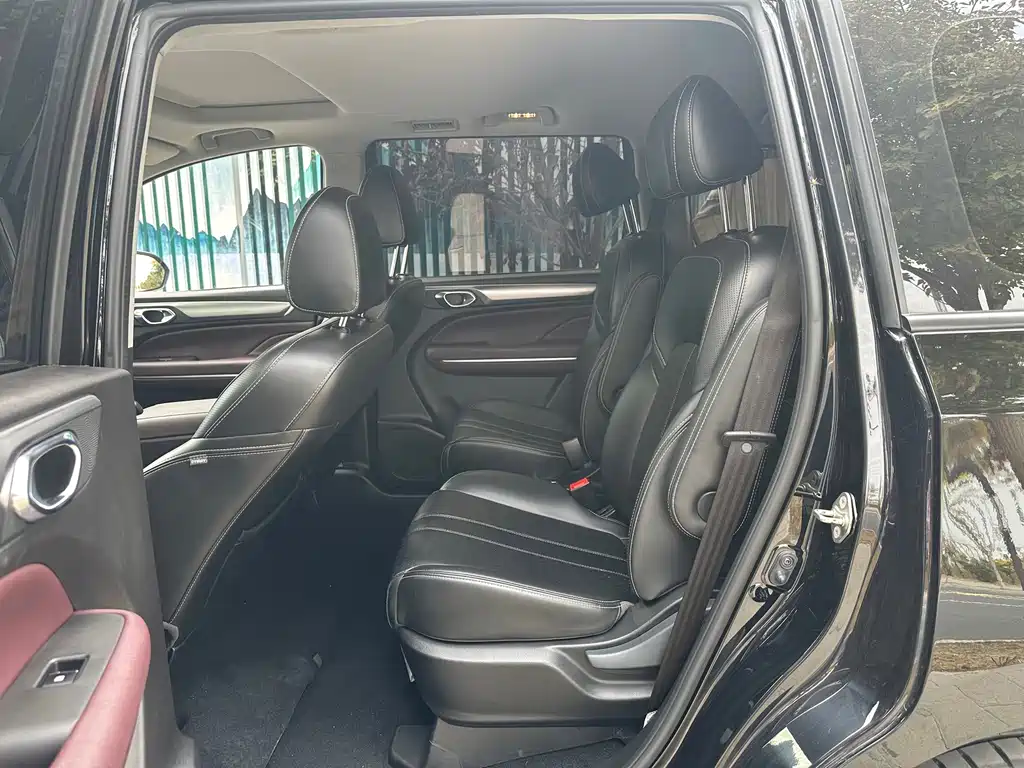 GAC Motor Trumpchi M6 — миниатюра 5