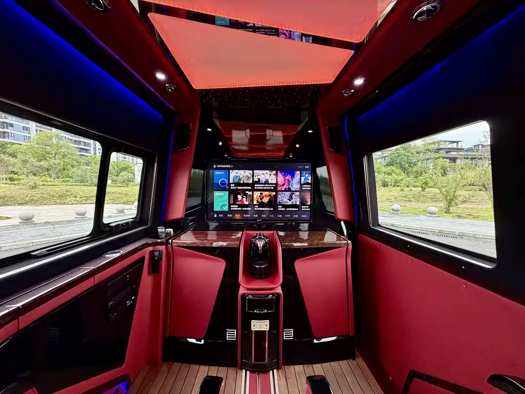 Mercedes-Benz Sprinter — миниатюра 10