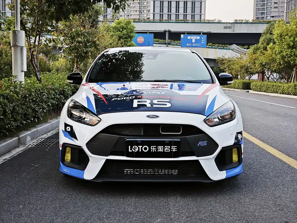 Ford Focus (Import) — миниатюра 2