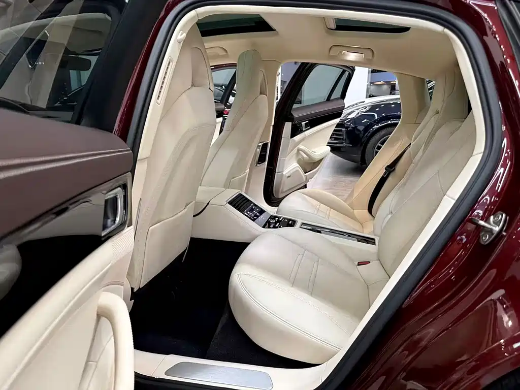 Porsche Panamera — миниатюра 7