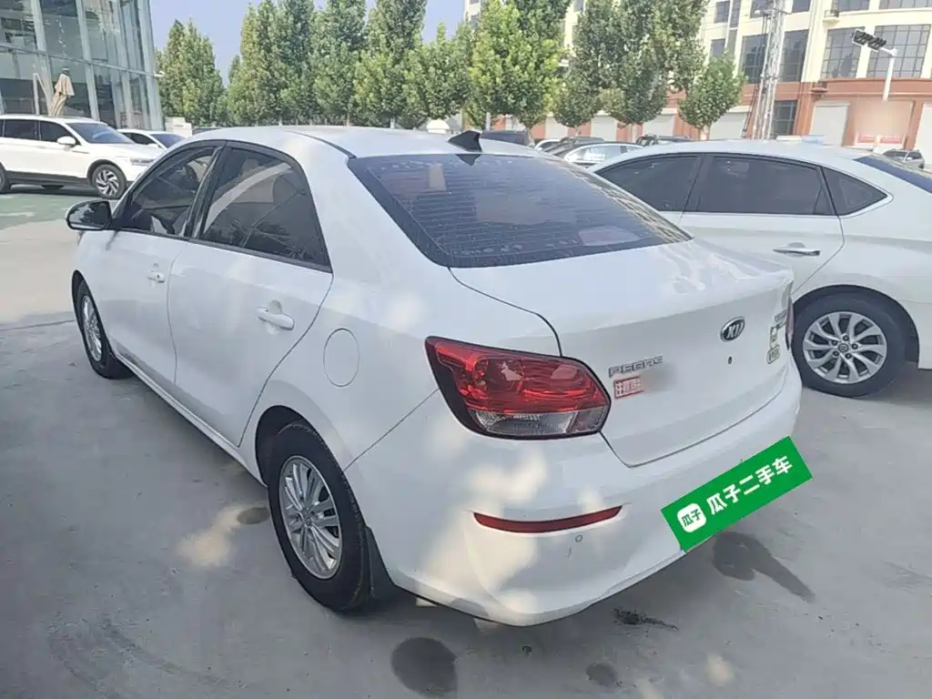 Kia Huanchi — миниатюра 5