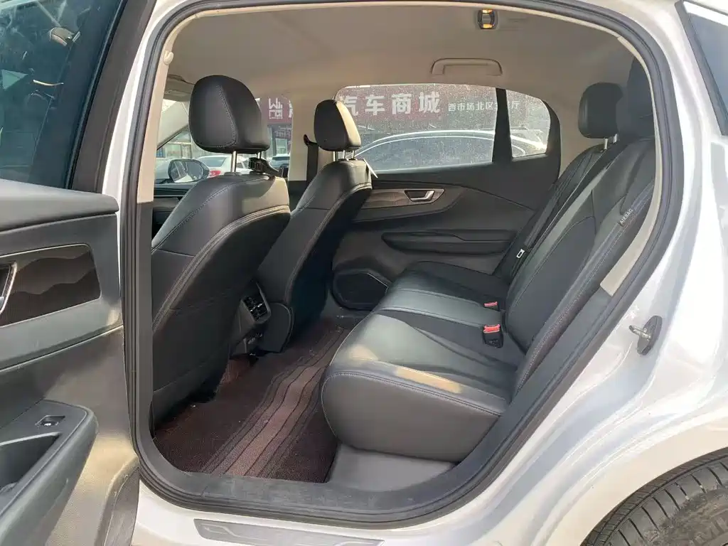 Hongqi Hongqi E-QM5 — миниатюра 7