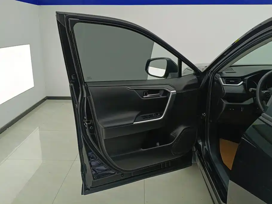 Toyota Wildlander — миниатюра 7