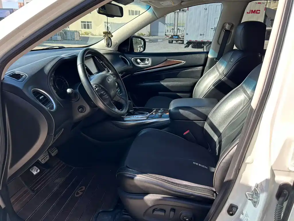 Infiniti JX — миниатюра 8