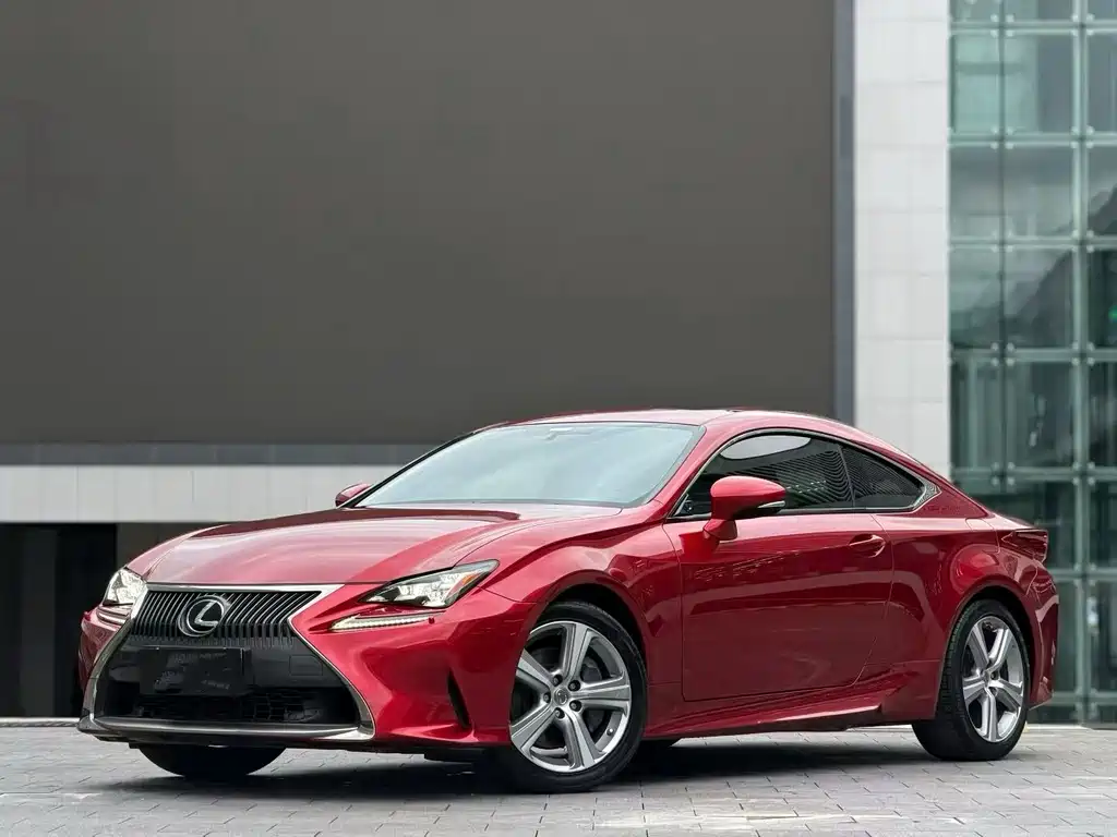 Lexus RC