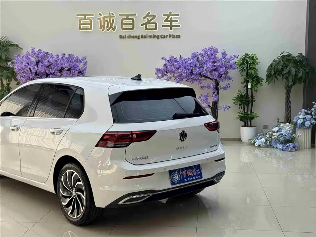 Volkswagen Golf 2023 280TSI DSG Pro