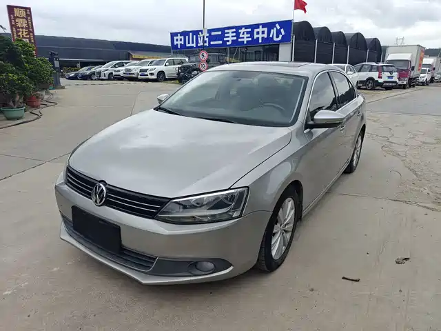 Volkswagen Sagitar