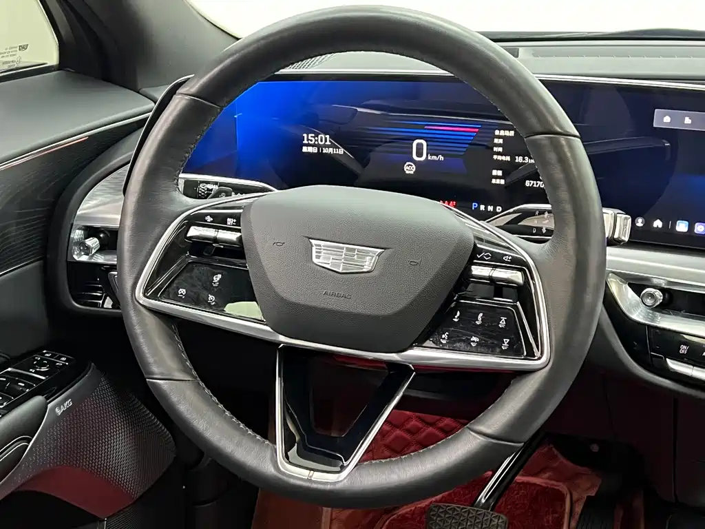 Cadillac Lyriq — миниатюра 22