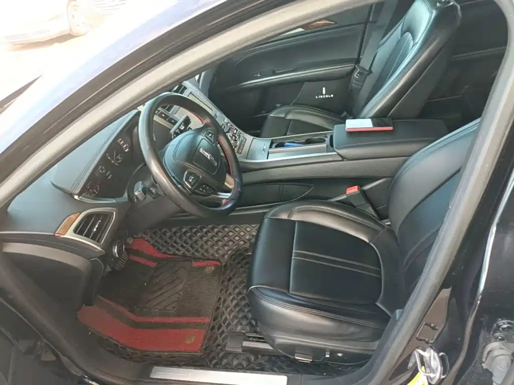 Lincoln MKZ — миниатюра 15