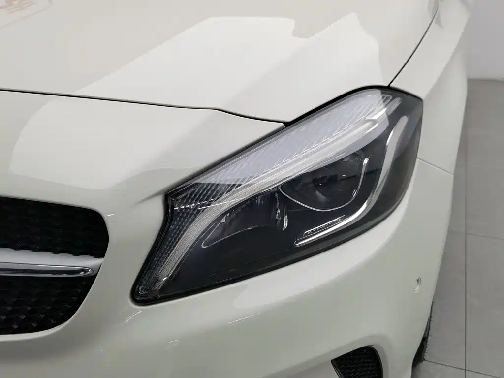 Mercedes-Benz A-Class (Import) — миниатюра 7