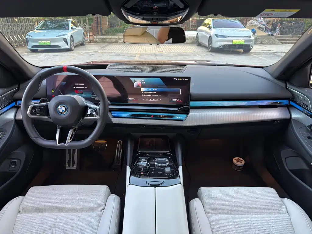 BMW i5 M60 — миниатюра 15