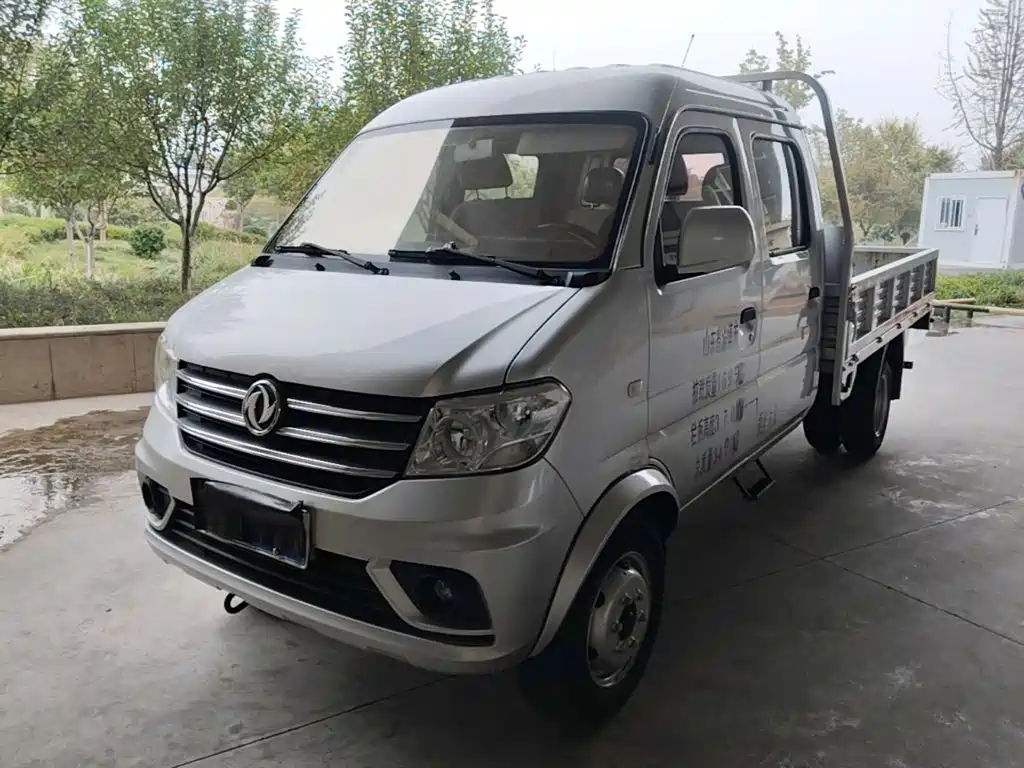 DFSK D52
