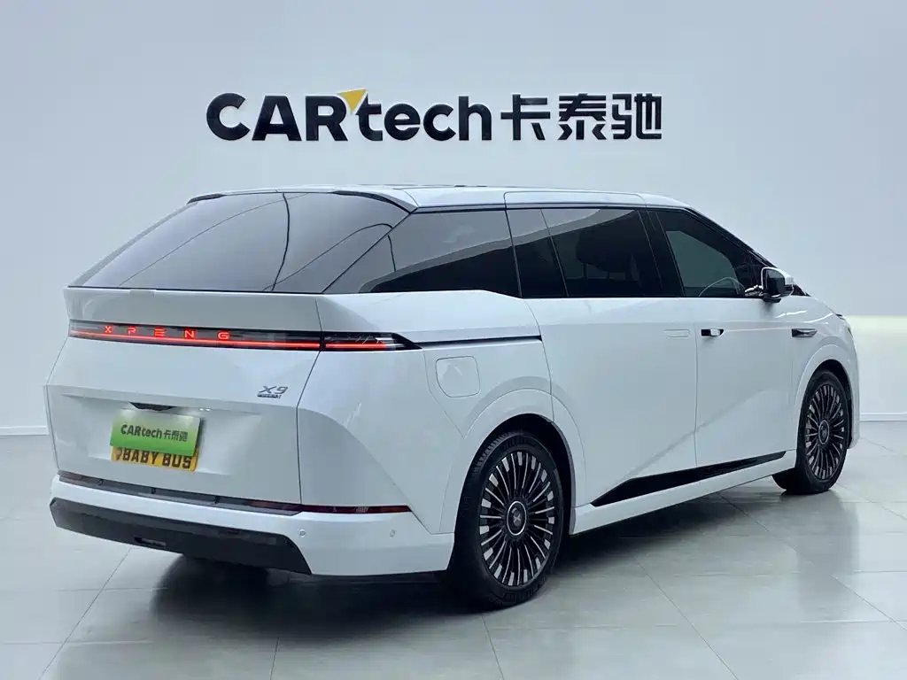 XPeng X9 — миниатюра 4