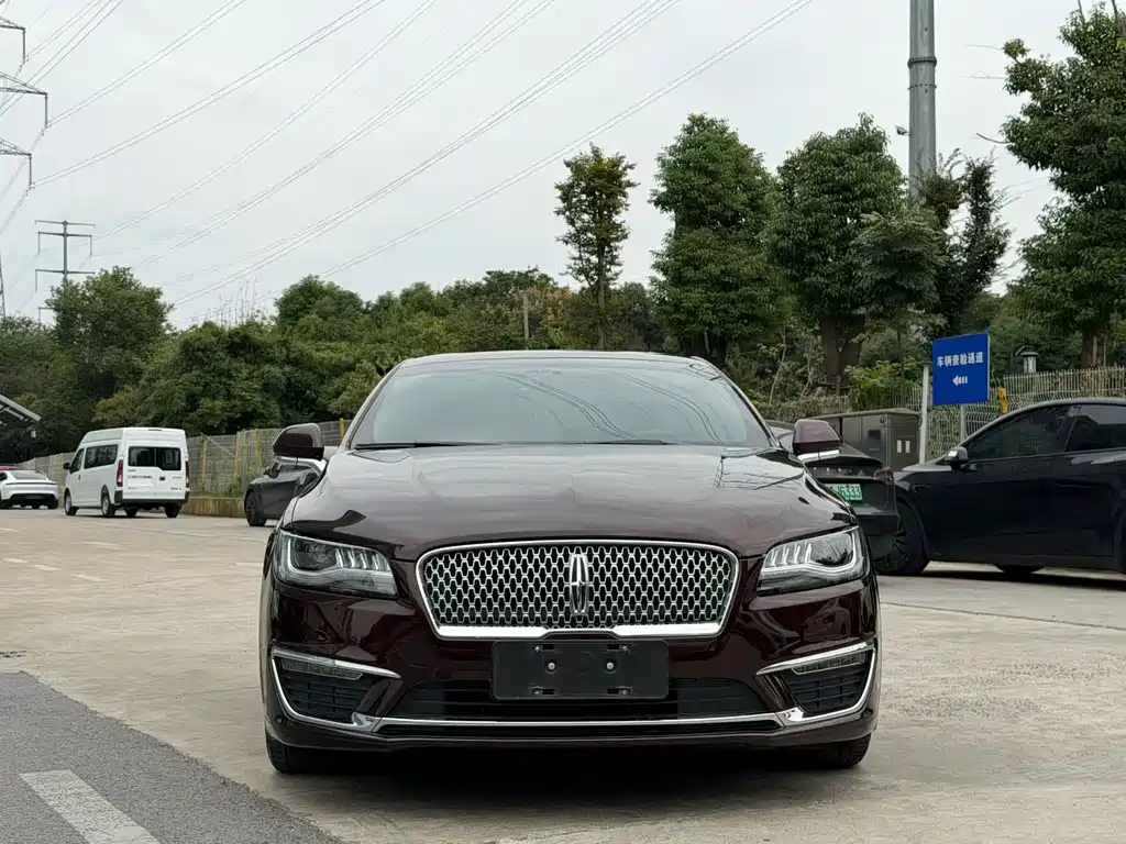 Lincoln MKZ