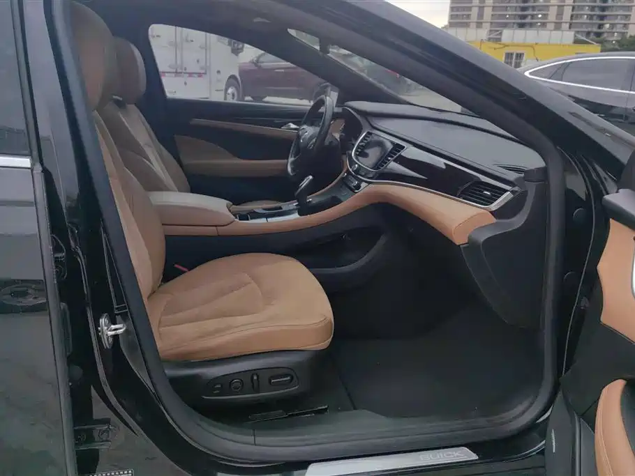 Buick LaCrosse 2019 28T Luxury