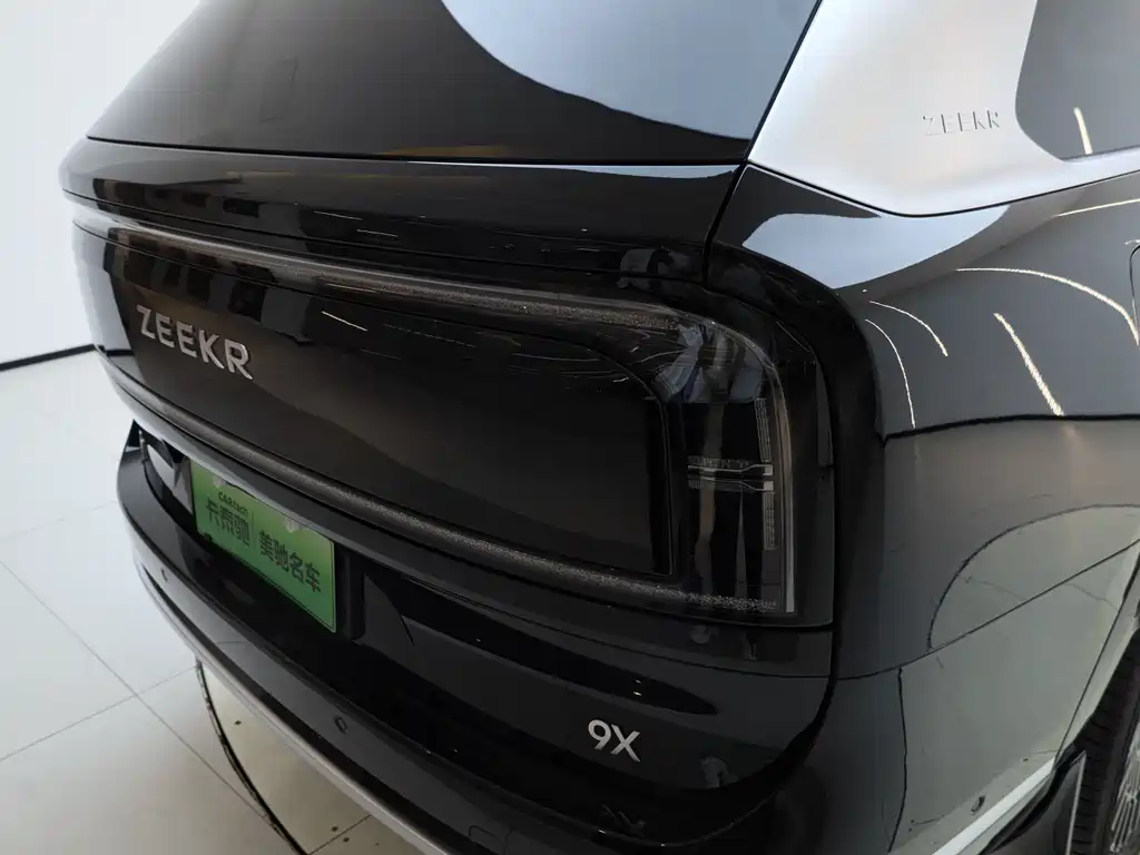 Zeekr 9X 2025 Ultra 70kWh