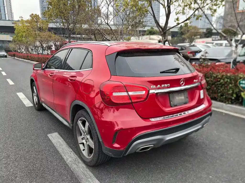 Mercedes-Benz GLA (Import) — миниатюра 3
